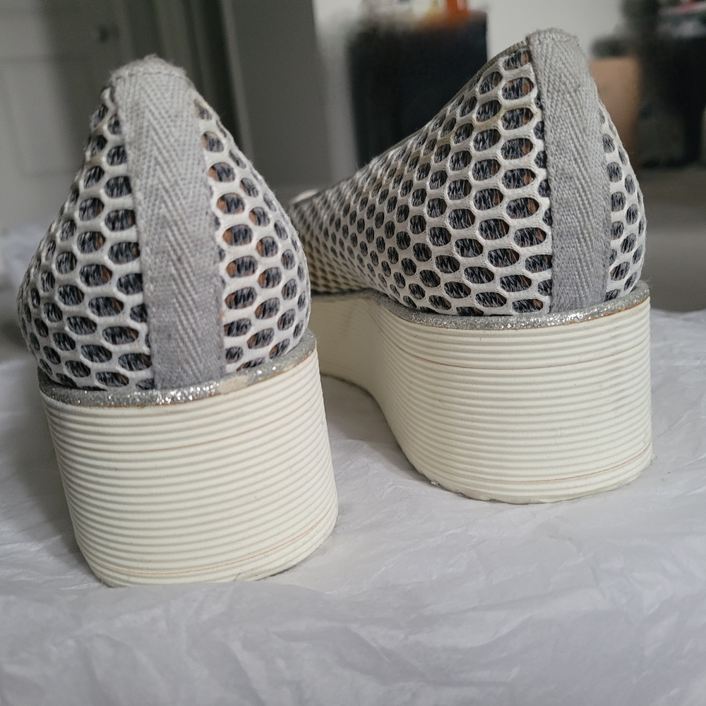 Pertini Silver Platform Shoes with Perforated Design Size EU 40 - Picture 10 of 12